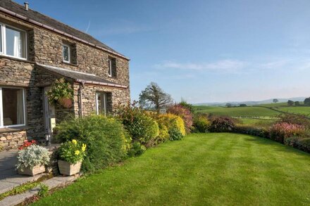 High Butterbent Cottage -  Rural cottage that sleeps 6 guests  in 3 bedrooms