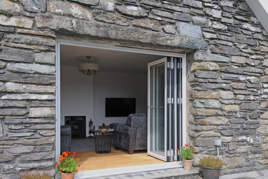 5 bedroom accommodation in Barmouth