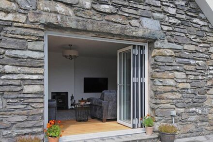 5 bedroom accommodation in Barmouth