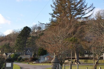 Lochside with beach access uninterrupted views of spectacular Highland Mountains