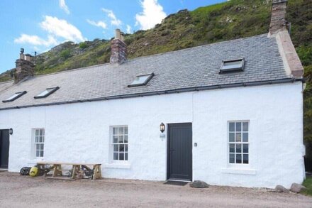 PARTAN COTTAGE, with a garden in Lower Burnmouth