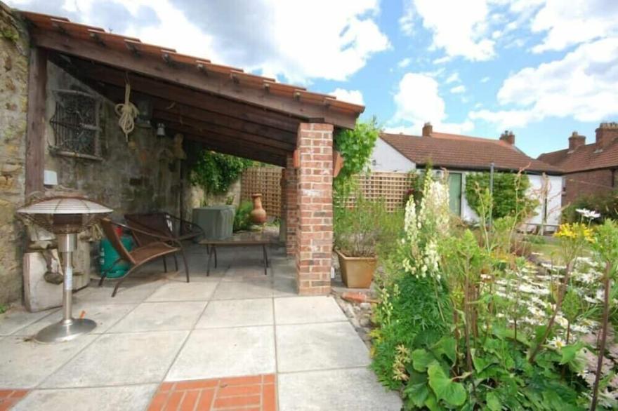 COACH HOUSE (ALNMOUTH), family friendly, with a garden in Alnmouth