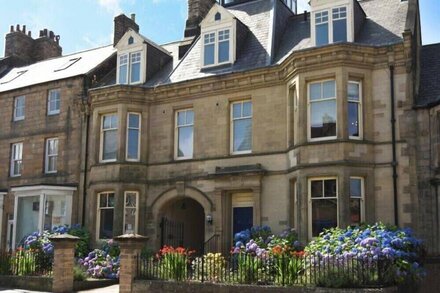 BONDGATE APARTMENT, romantic in Alnwick