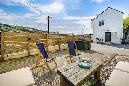 4 bedroom accommodation in Portreath