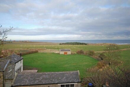 GLEBE HOUSE, pet friendly, country holiday cottage in Bamburgh