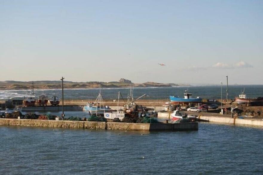 THE BOATHOUSE (SEAHOUSES), pet friendly in Seahouses