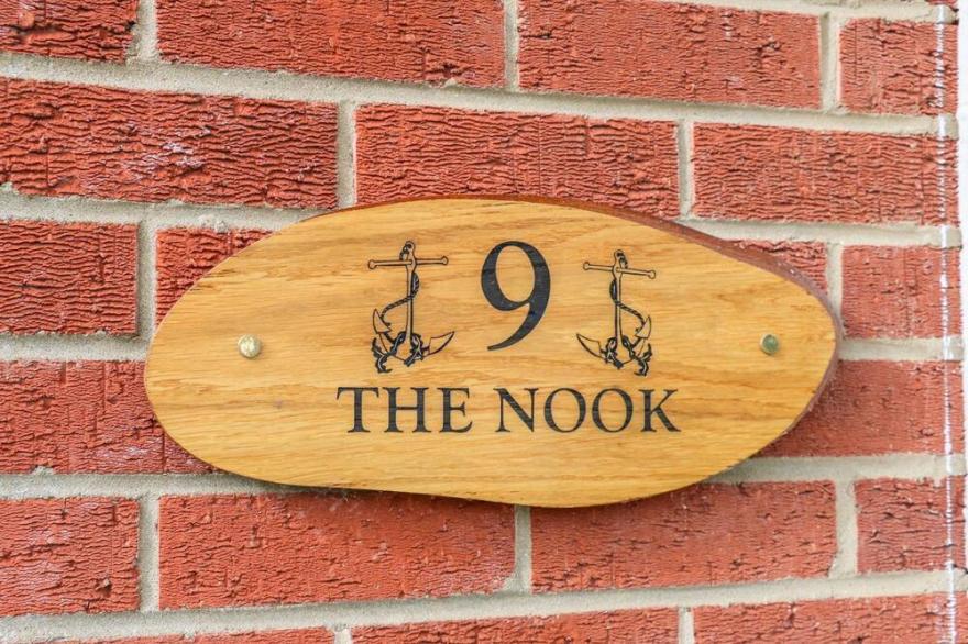 THE NOOK, pet friendly, country holiday cottage in Mundesley