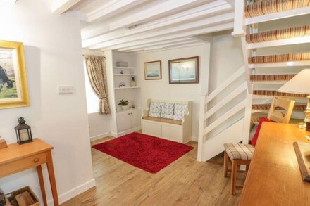 ANGORFA, pet friendly, country holiday cottage in Beaumaris