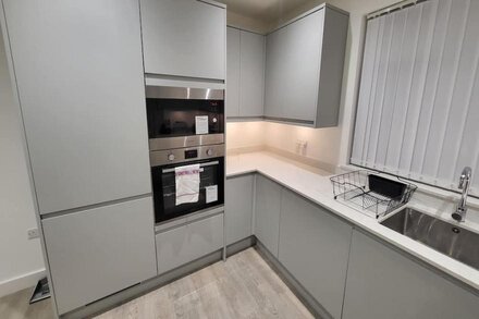 Garland Modern 4 Bedroom Central Apartment London