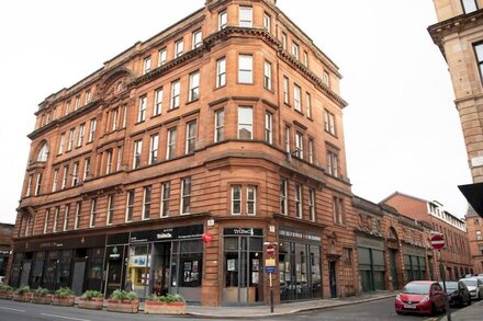 Pass the Keys | Stylish 2 Bed in Heart of Merchant City Glasgow