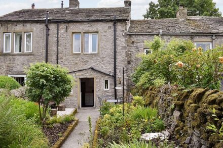 2 bedroom accommodation in Grassington