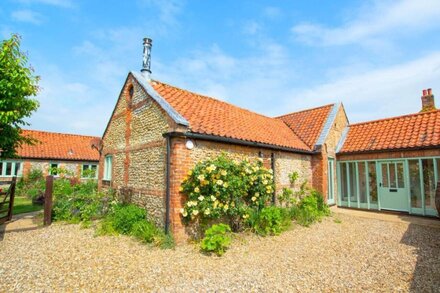 Apple Tree Barn - Four Bedroom House, Sleeps 7