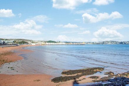 2 bedroom accommodation in Paignton