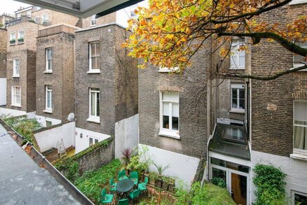 Traditional South Ken 1BR, nr Goucester Rd & Earls Crt stn, by Blueground