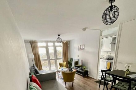 Lovely 2 bed apartment - 15 minutes from Central London