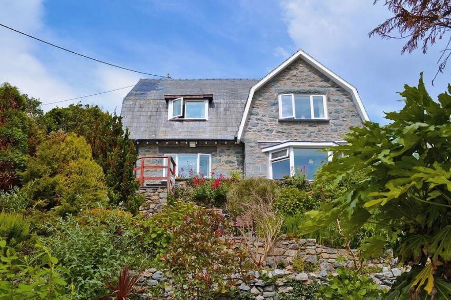 4 bedroom accommodation in Llanaber, near Barmouth