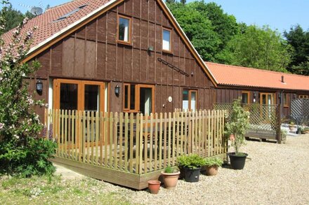 Deerewood Cottage - Set Around An Old Farmyard In A Village Location