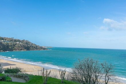 LAPIS, family friendly, character holiday cottage in Carbis Bay