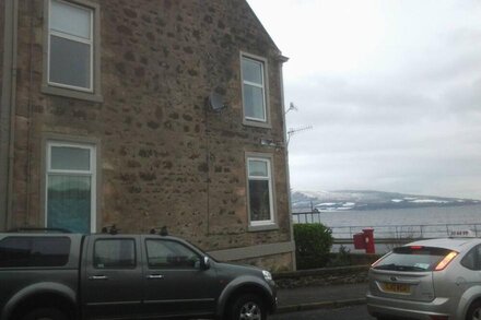 Stunning Rothesay apartment 130 5☆ reviews wonderful views.