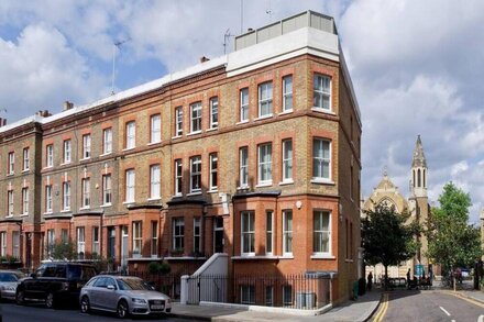 Delightful1-Bed Apartment, Chelsea