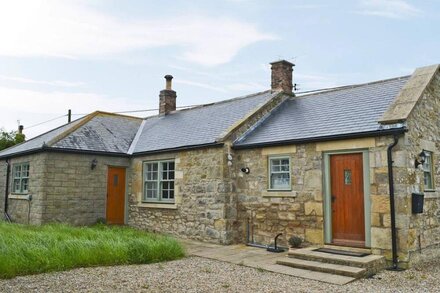 2 bedroom accommodation in Alnham, near Rothbury