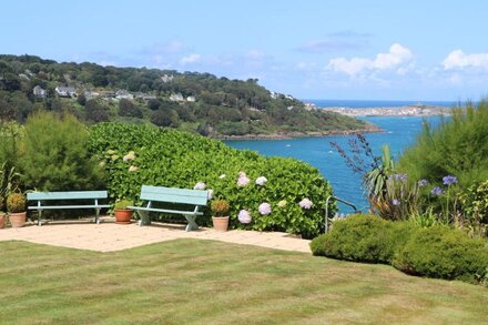 MERIDIAN, family friendly, country holiday cottage in Carbis Bay