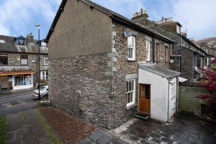 2BR - 1.5BA - Town Centre - Parking - Ambleside