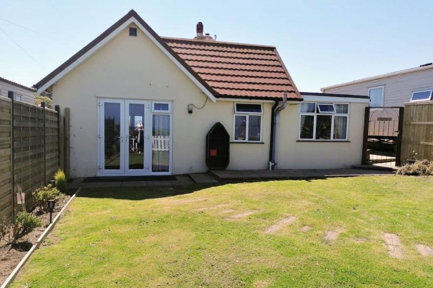 2 bedroom accommodation in East Runton, near Cromer