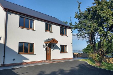 Martello View - 3 Bedroom Holiday Home - Llanreath