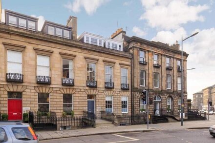 Torphichen Street 5* City Centre 2bed/2bath