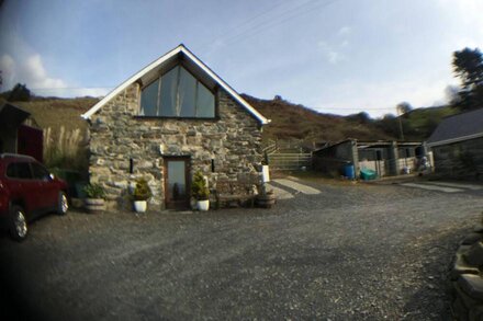 Stunning Sea View holiday barn