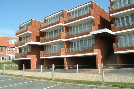 10 Vista Court -  Amazing panoramic views towards the town and sea from this first floor apartment