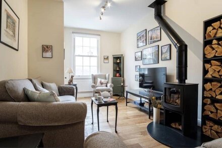 Sleeps 18#Central York#5★Townhouse#Parking#Cinema & Pool Table & Games Room