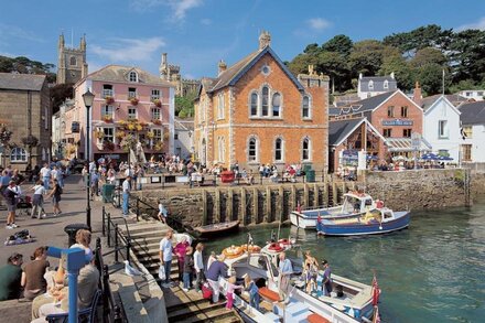 Cosy Flat for two with stunning estuary views