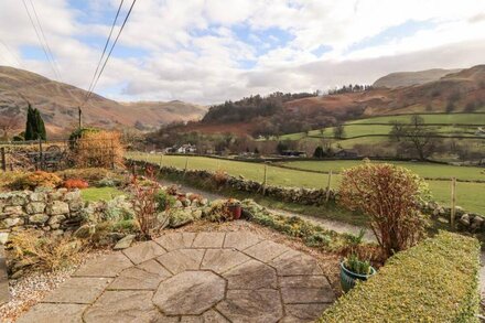 10 HALTON TERRACE, pet friendly, with open fire in Glenridding