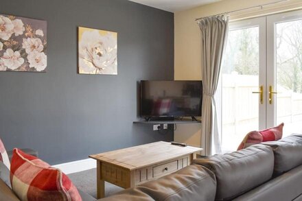 2 bedroom accommodation in Whitechapel, near Longridge