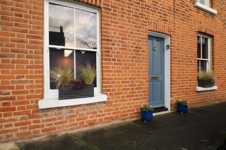 Pass the Keys | A Character Cottage in Historical Canterbury