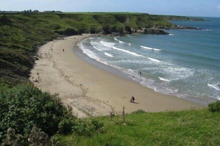 Detached renovated Farmhouse In Prime Location  Near Nefyn And Morfa Nefyn