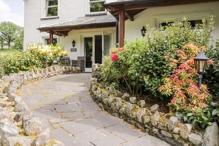 THIRLMERE SUITE, with a garden in Keswick