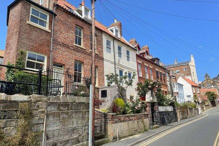 2 bedroom accommodation in Whitby