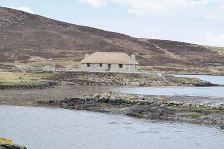 2 bedroom accommodation in Minish near Lochmaddy, Isle of North Uist