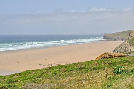 1 bedroom accommodation in Porth, near Newquay