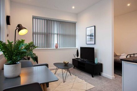 Modern 1 Bedroom Apartment in Central Bolton