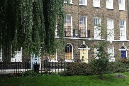 Huge stylish apartment in Islington