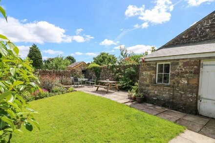 THE GRANARY, family friendly, with a garden in St Briavels