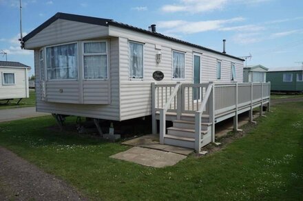 pets stay free 3 bedroom caravan at heacham beach