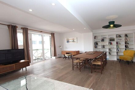 Newly Refurbished Spacious Fitzrovia Apartment