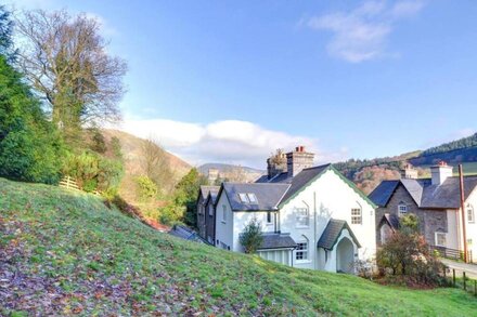 Oswalds Cottage in Machynlleth