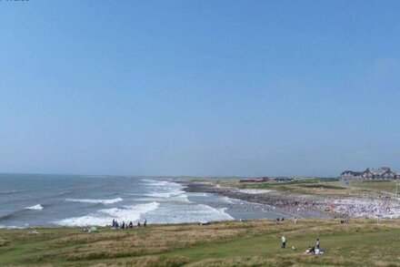 Dairy Cottage in the beautiful Porthcawl