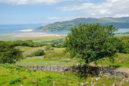 Cyfannedd Uchaf in the beautiful Arthog